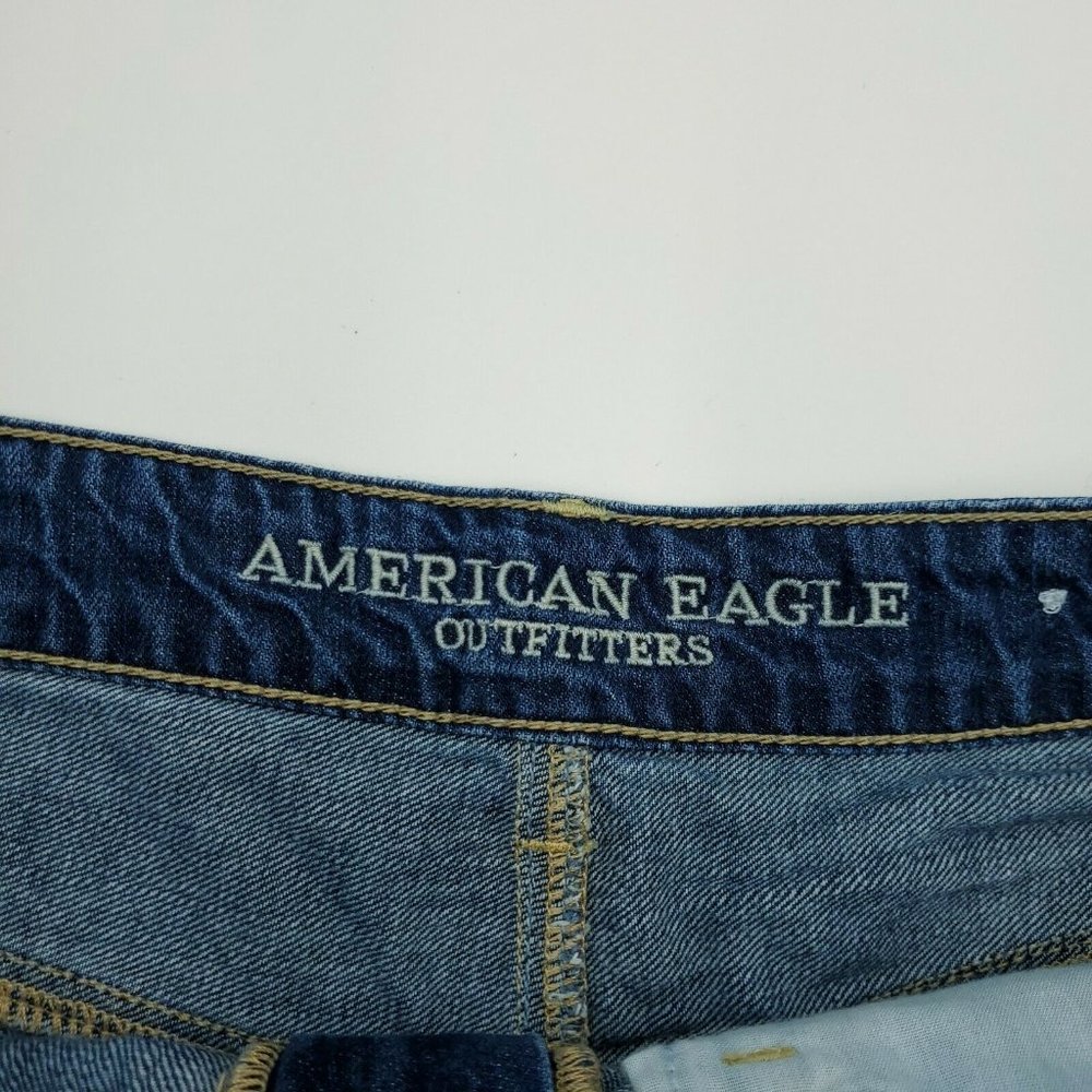 American Eagle Tomgirl Shortie Denim Shorts Size 8 - Picture 2 of 5